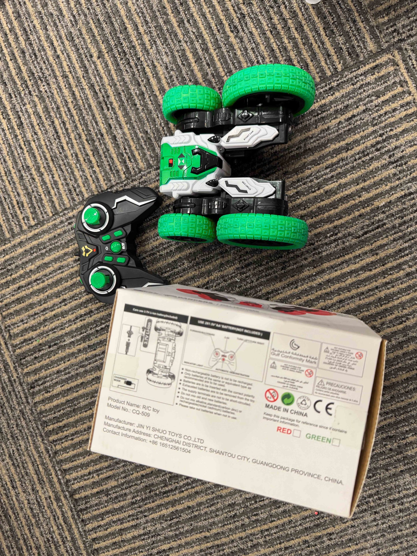 IJO Double Sided RC Car, 4WD Off-Road Stunt Car with 360 Flips, 2.4Ghz All Terrain Rechargeable Electric Toy Car for Kids 3+