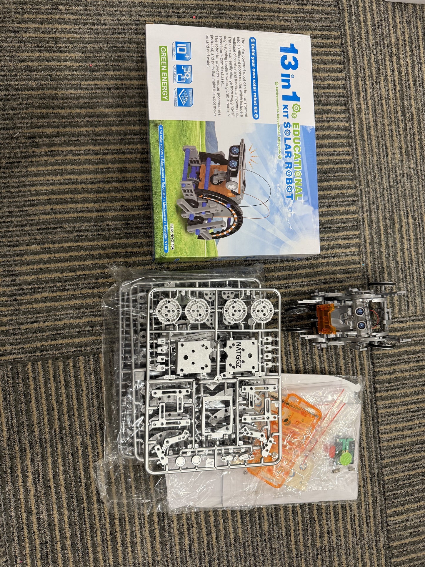 NATGGZ STEM 13-in-1 Solar Power Robots Creation Toy, Educational Experiment DIY Robotics Kit, Science Toy Solar Powered Building Robotics Set Age 8-12 for Boys Girls Kids Teens to Build