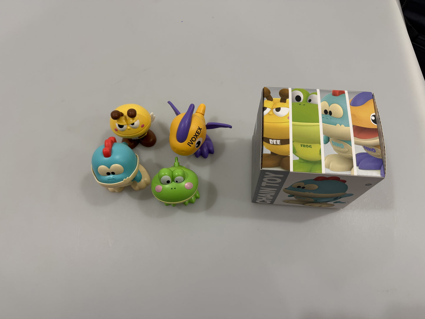 IVOXEX Wind Up Toys for Kids –Animal Clockwork Toys That Walk, Jump, Great for Birthday Party Favors，Suitable for Boys and Girls Aged 3 4 5 6